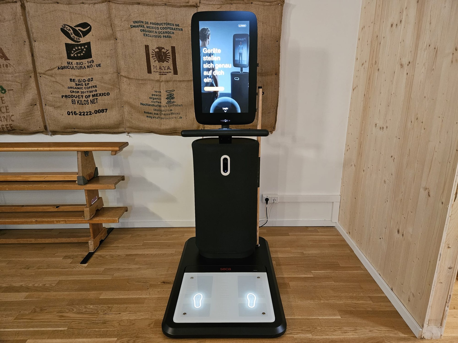 Körperanalysewaage mit Touchscreen bei Die Turnhalle Premium Fitness
